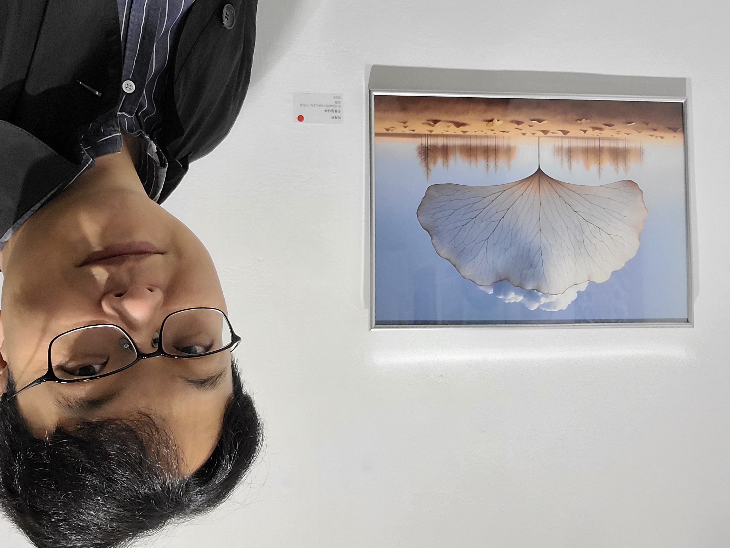 전시장에 걸린 그림